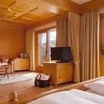 Hotel Laerchenhof 4*